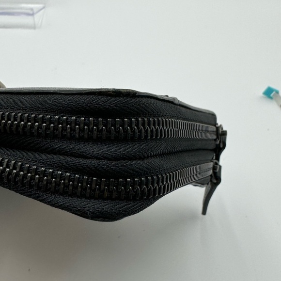 Burberry-Authentic-Black Label Crestridge Double Zippy Wallet/Organizer Like New - Picture 5 of 15